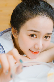 少女洛荷
